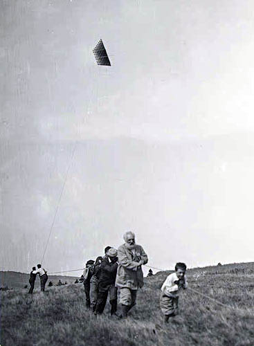 Bellkite.jpg